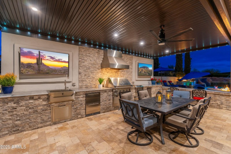 Out-side Kitchen Patio!