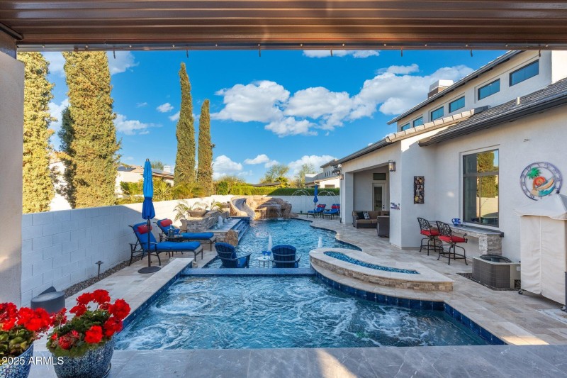 128-web-or-mls-DSC08618-HDR-Edit