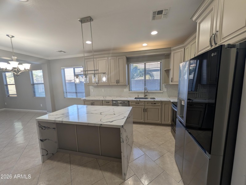 PXL_20260113_213625128