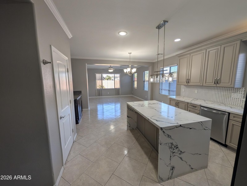 PXL_20260113_213629951