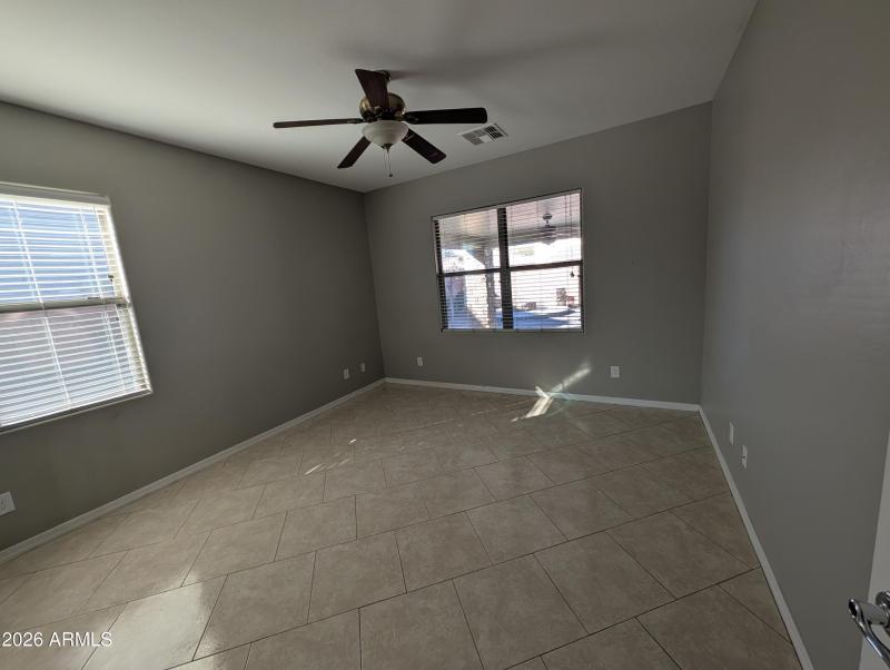 PXL_20260113_213714000