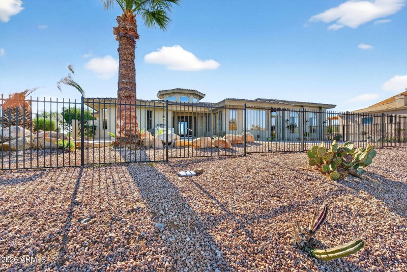 2-web-or-mls-60-E Telegraph Dr