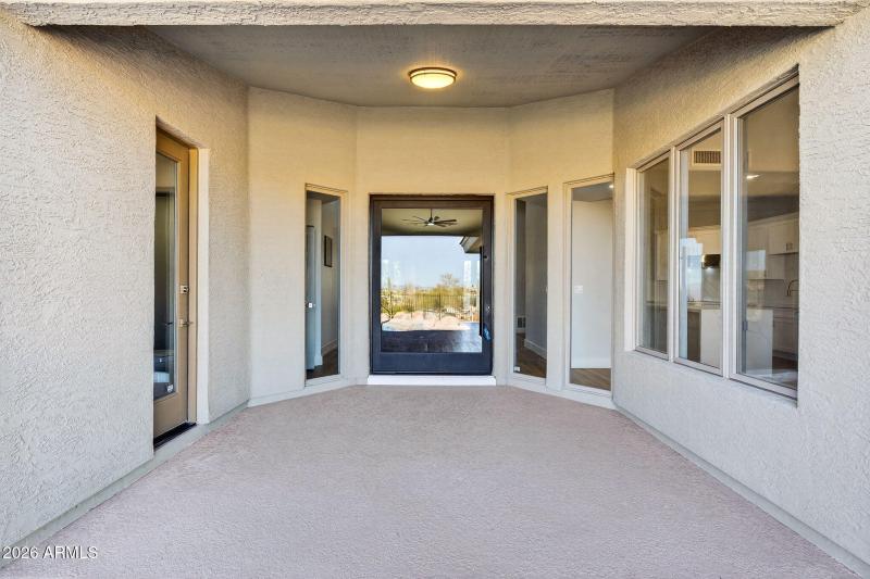 17-web-or-mls-72-E Telegraph Dr