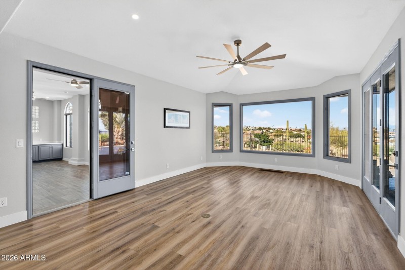 25-web-or-mls-13-E Telegraph Dr