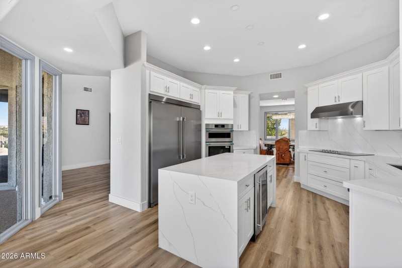 34-web-or-mls-05-E Telegraph Dr