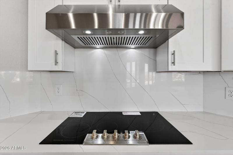 39-web-or-mls-06-E Telegraph Dr