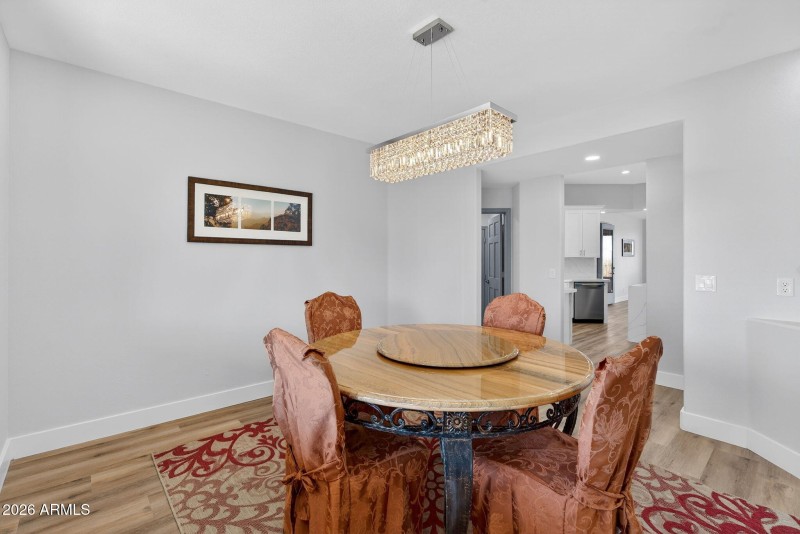 40-web-or-mls-80-E Telegraph Dr