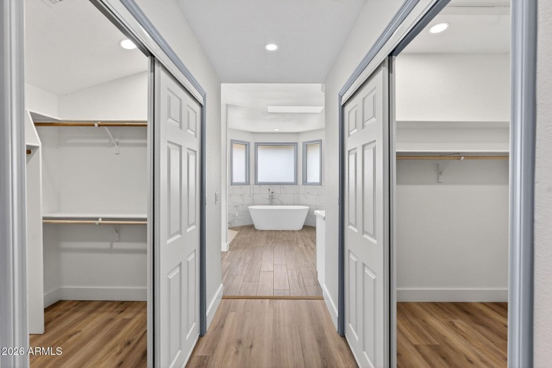 57-web-or-mls-23-E Telegraph Dr