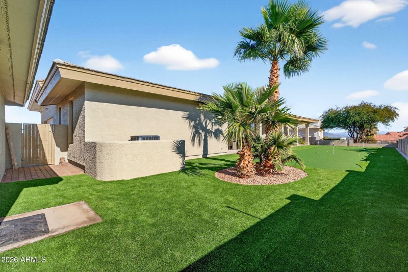 70-web-or-mls-43-E Telegraph Dr