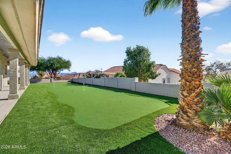 77-web-or-mls-47-E Telegraph Dr