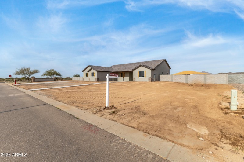 03-Sandstone Mountain