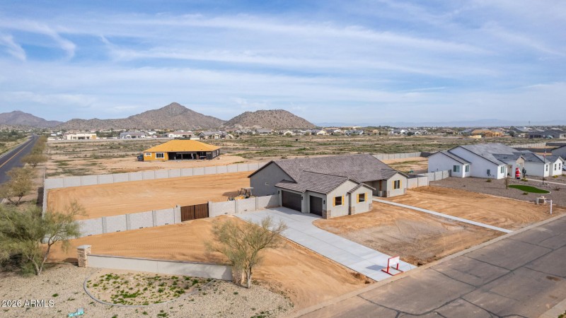 40-Sandstone Mountain