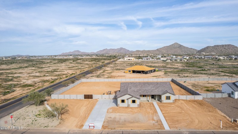 42-Sandstone Mountain