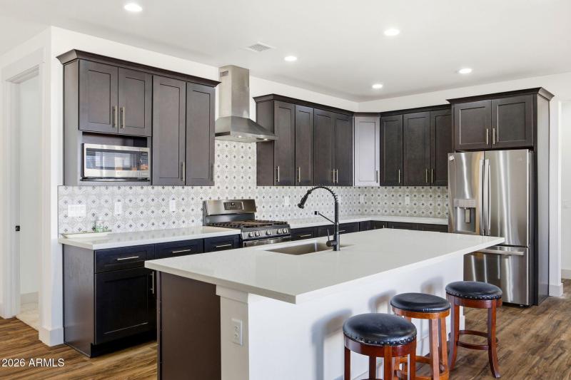 1852W7thSSt-Snowflake-AZ-9