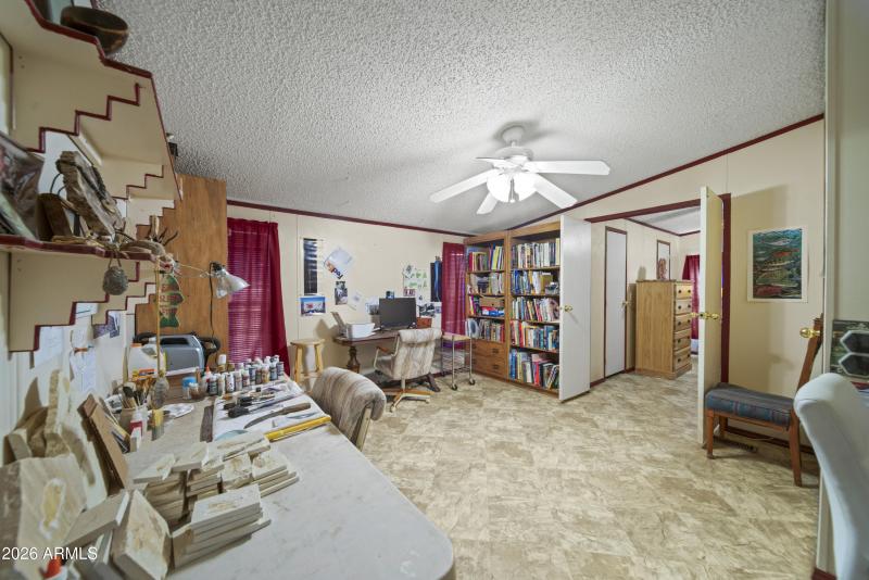 15728 W Prickly Pear00041