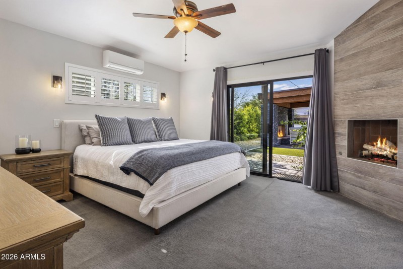 Primary Bed with fireplace