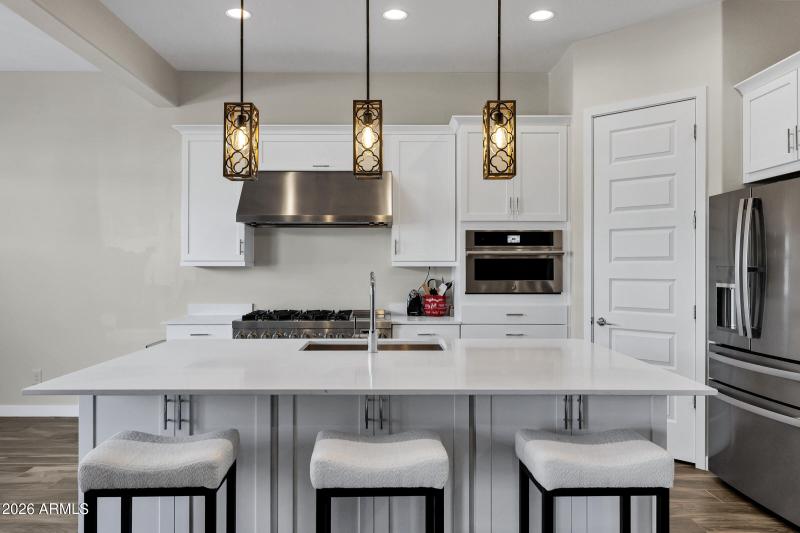 3228 E Saddletree Wy-13