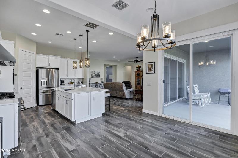 3228 E Saddletree Wy-20