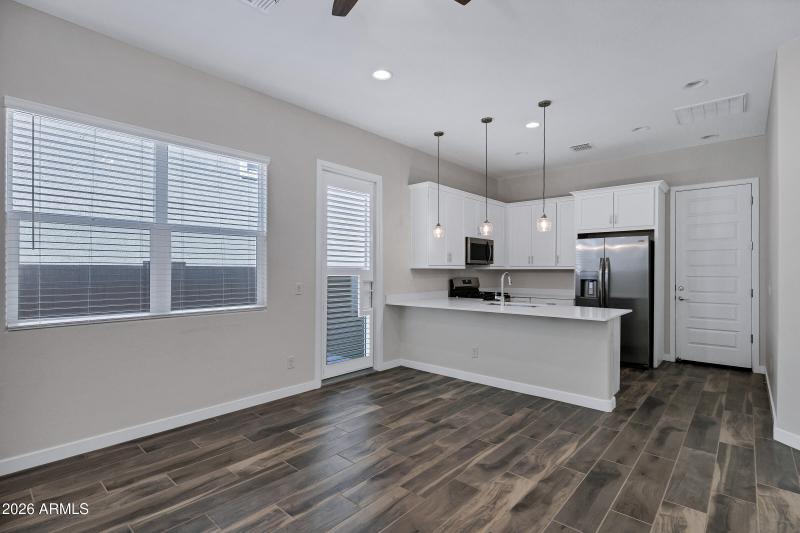 3228 E Saddletree Wy-37