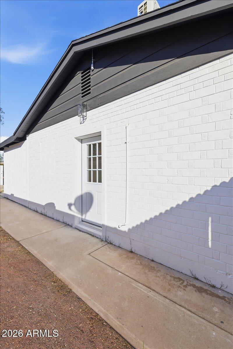 08-4210_N_18th_Ave_64