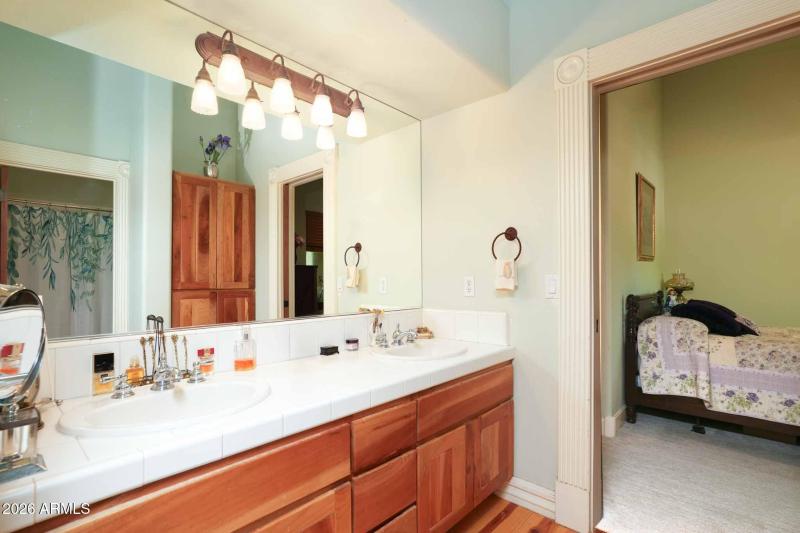 Jack & Jill Bathroom