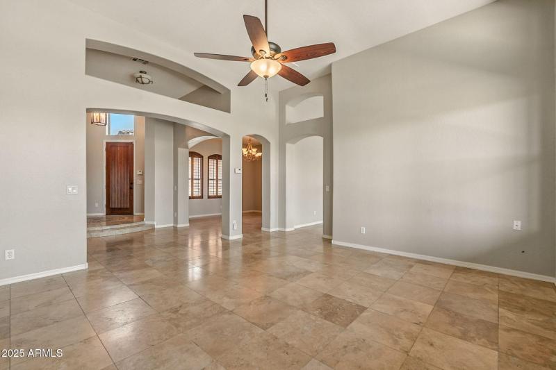 56-web-or-mls-Parkcrest-56