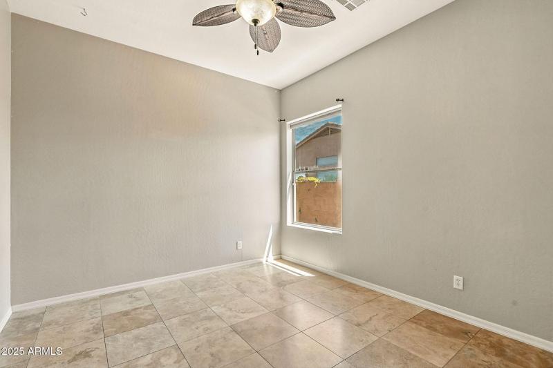 45-web-or-mls-Parkcrest-45