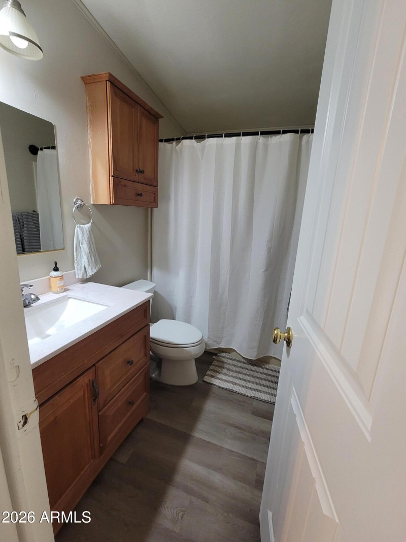 Modular 1 Hall Bath