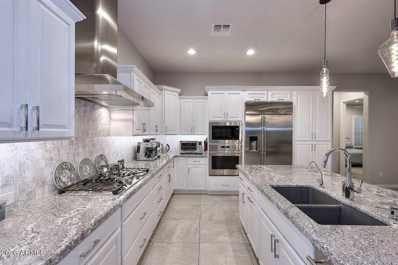 Night-Kitchen3