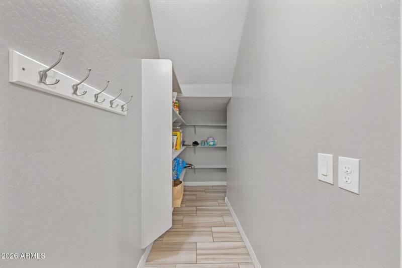 36-web-or-mls-32388-n-129th-dr