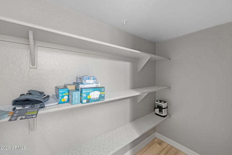 37-web-or-mls-32388-n-129th-dr