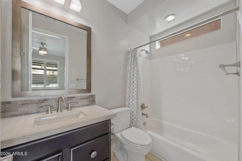 38-web-or-mls-32388-n-129th-dr