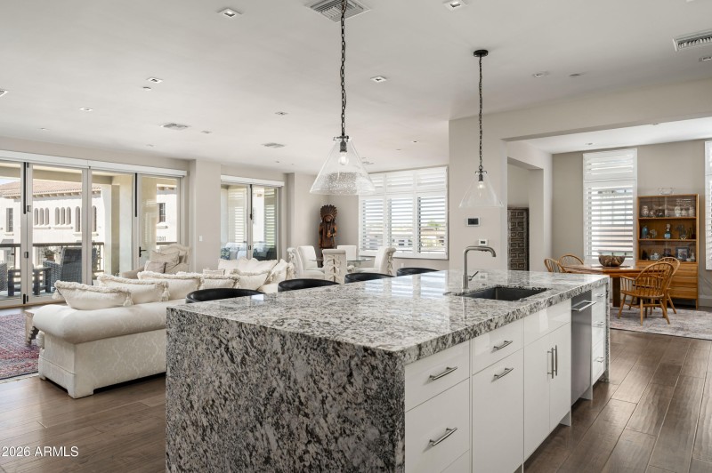 Kitchen - Great Room