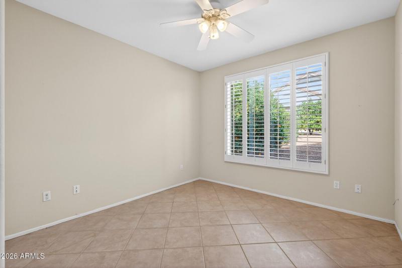 42_15816_W_La_Paloma_Dr37_mls