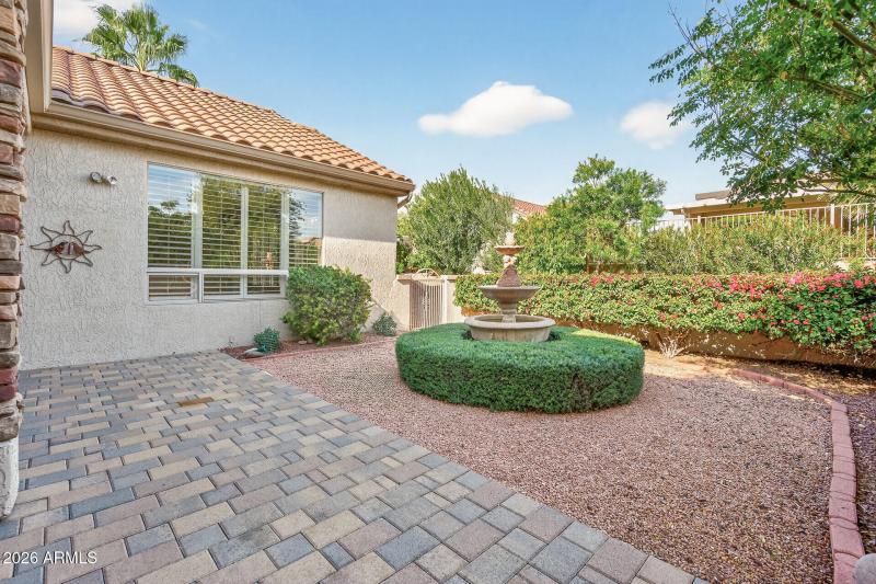 60_15816_W_La_Paloma_Dr52_mls