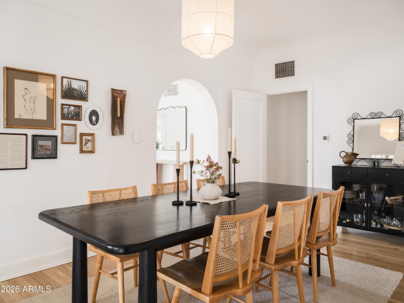 JR52 RPrice - Lynwood 4190 WEB