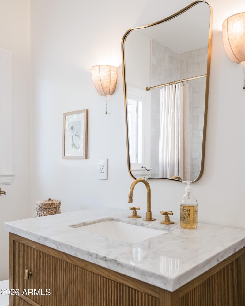 JR52 RPrice - Lynwood 4216 WEB