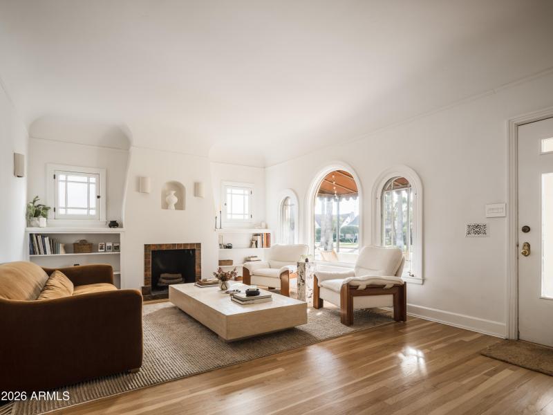 JR52 RPrice - Lynwood 4173 WEB