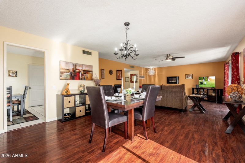 12555 W Seneca Dr - 12