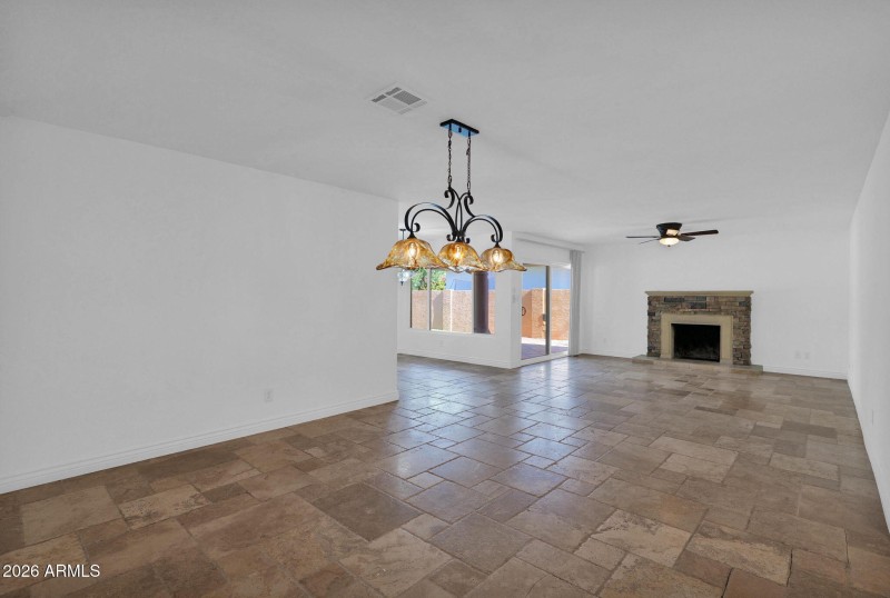 24-web-or-mls-P1437572