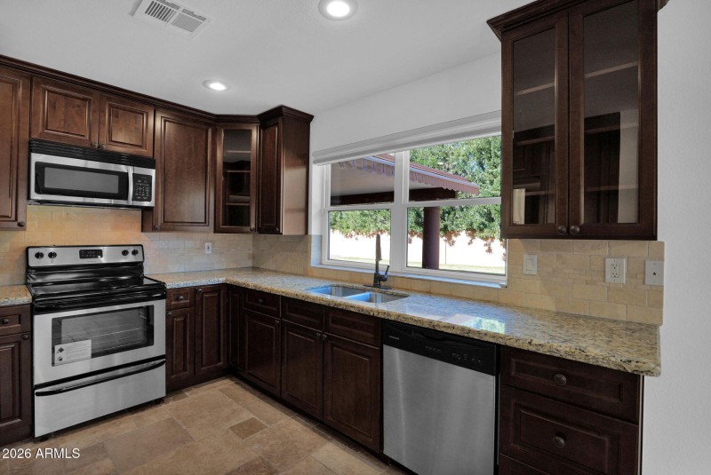 32-web-or-mls-P1437585