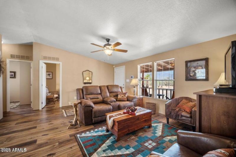 20220502210355644764000000-o