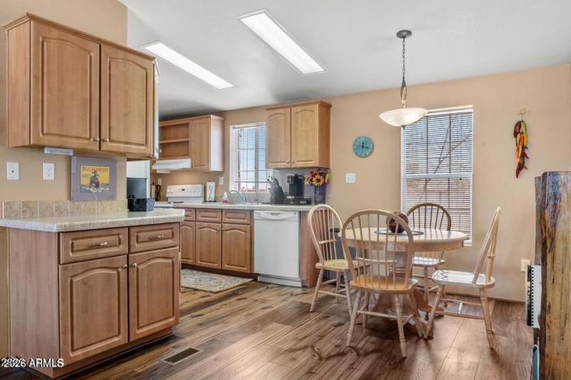 20220502210607603644000000-o