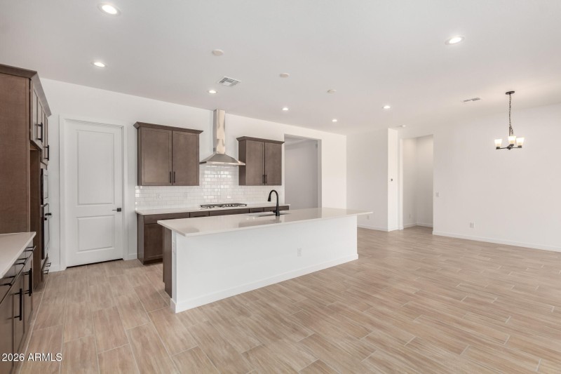 14 - Avenida Del Sol