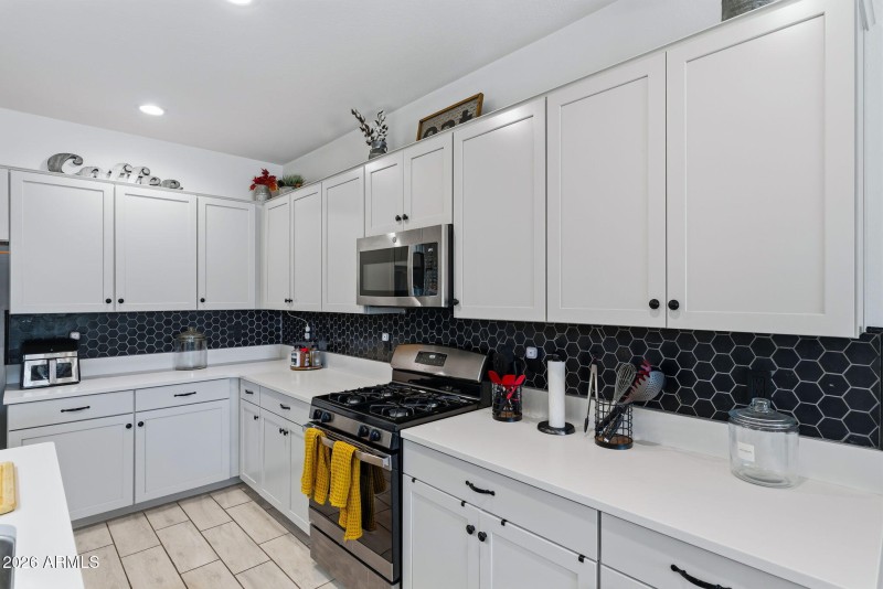 31-web-or-mls-Interior Bajada Rd --26