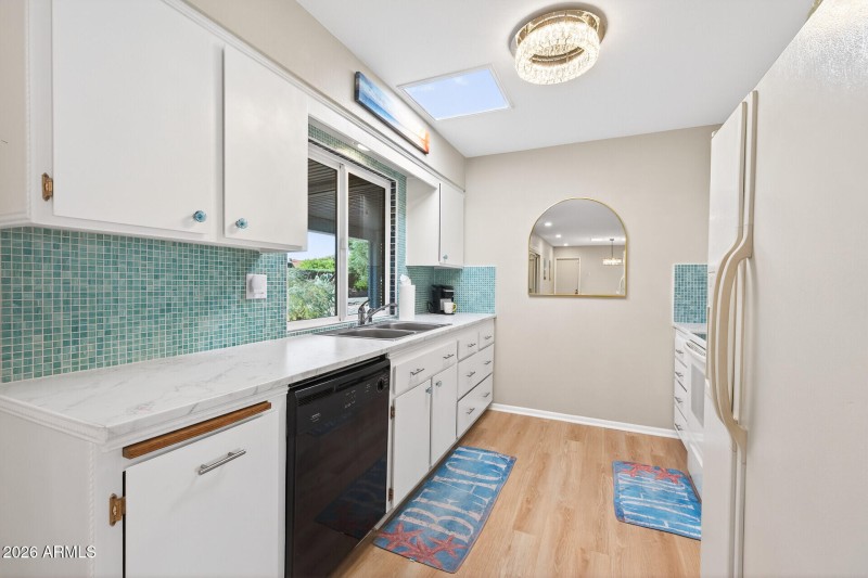 13_9240_W_Hidden_Valley_Lane13_mls