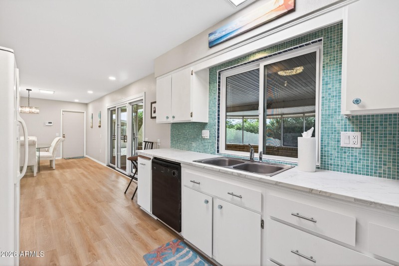 15_9240_W_Hidden_Valley_Lane15_mls