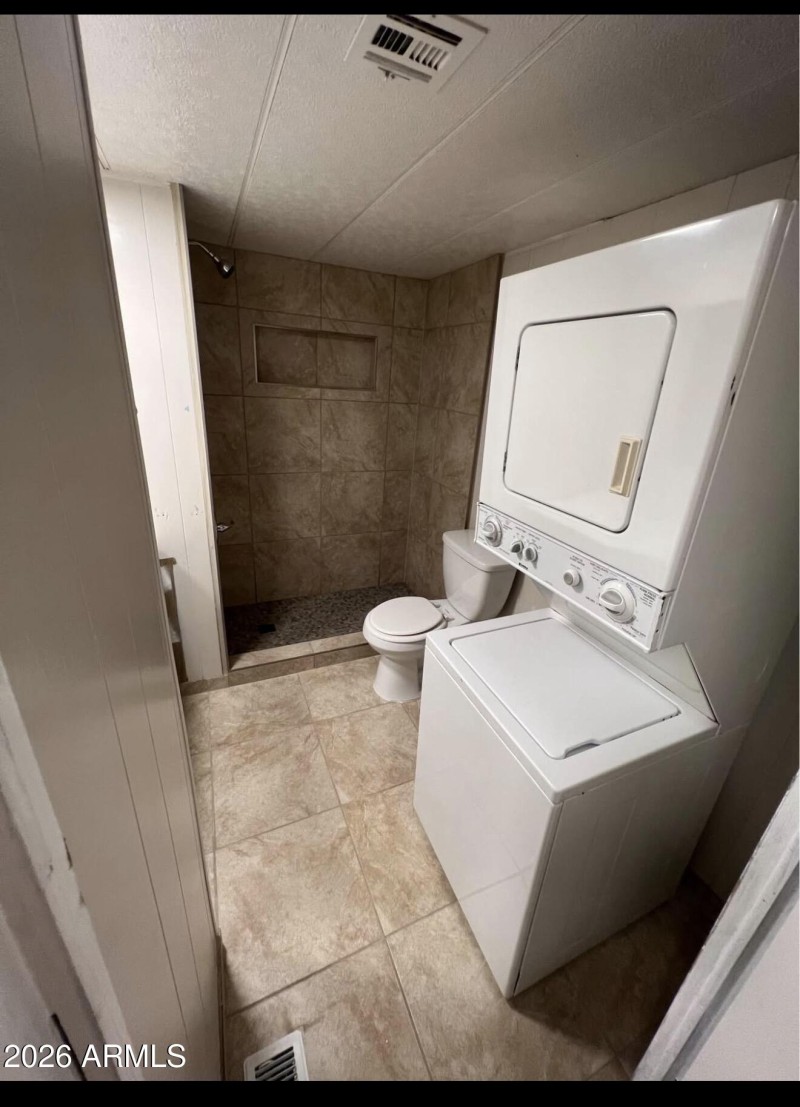 66534898-E00D-4788-AA4E-049A56E6CDBD