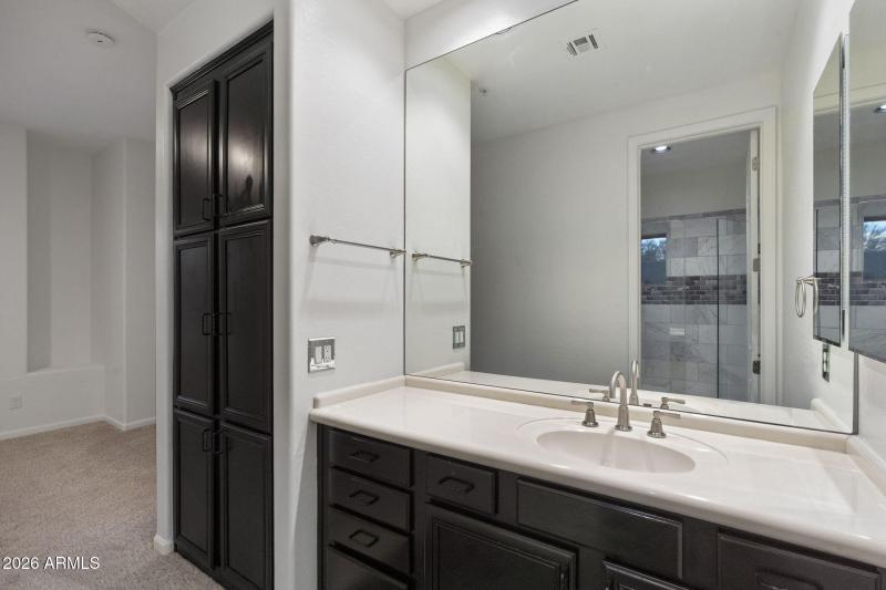 2nd master suite bath