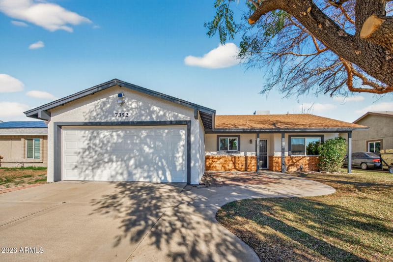 08_7352_W_Meadowbrook_Ave8_mls